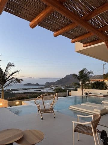 Terrace with a pool overlooking the mountains